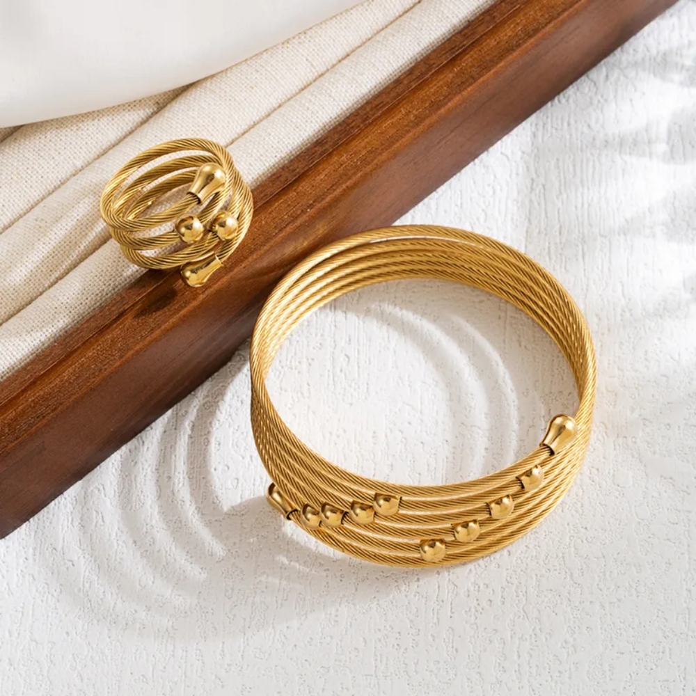 Stainless Steel Ring and Bracelet - Quality and Modern Design